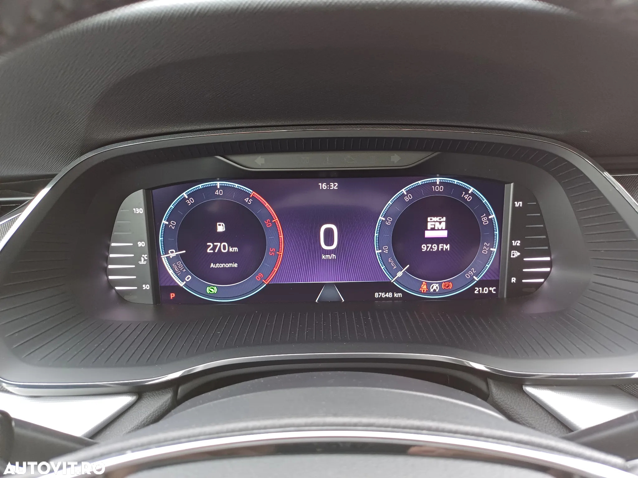 Skoda Octavia 2.0 TDI DSG Style - 26