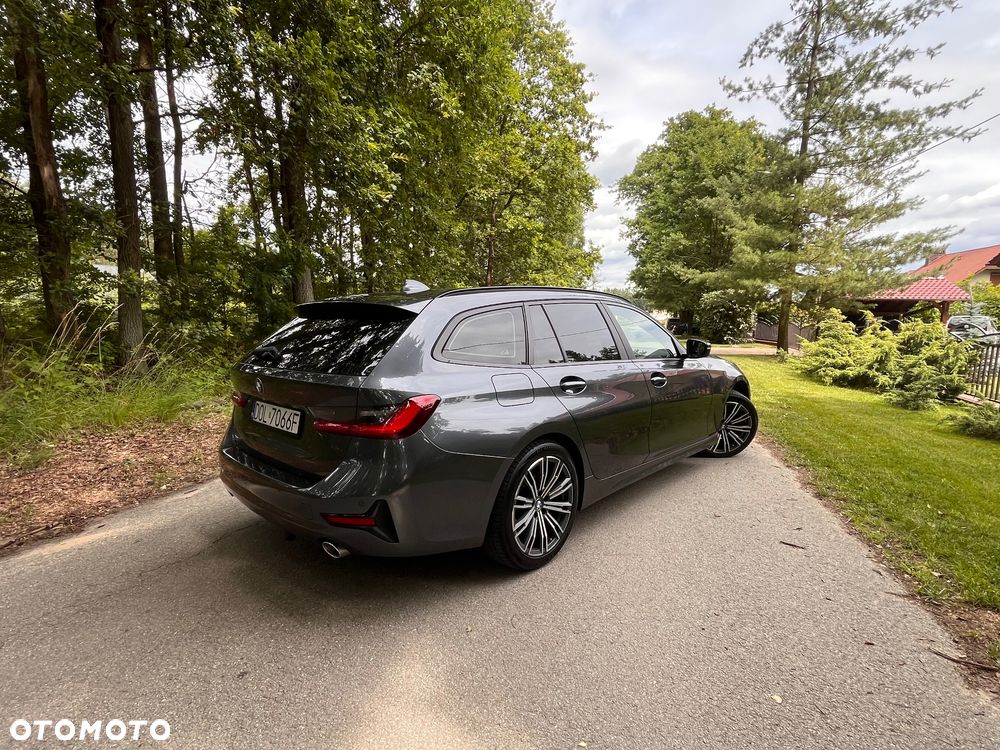 BMW Seria 3 318d Luxury Line Purity - 22