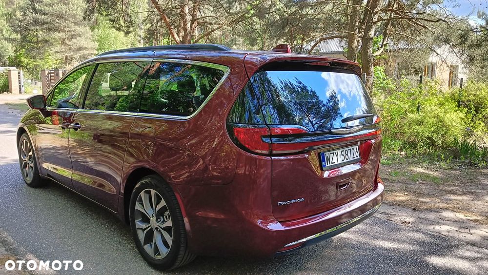Chrysler Pacifica - 5