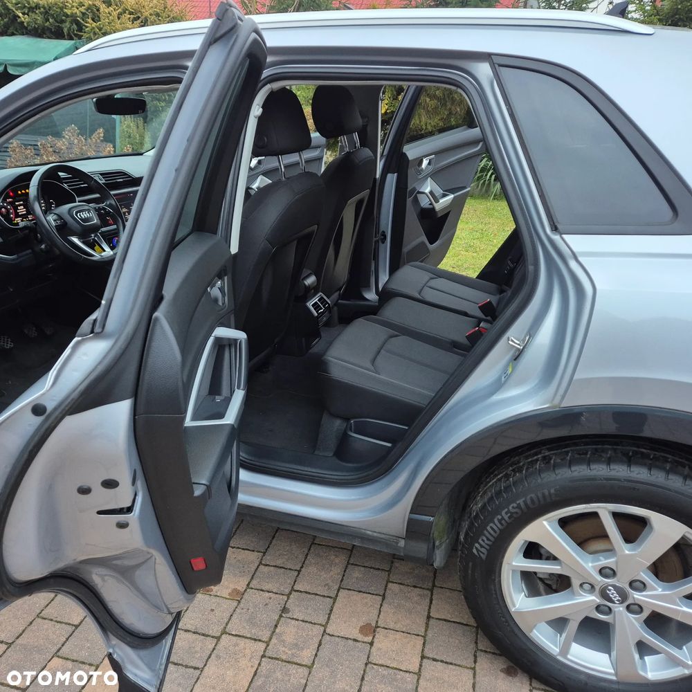 Audi Q3 35 TFSI S line - 20