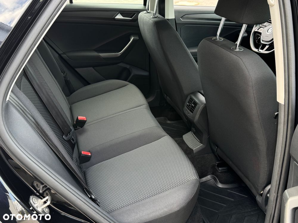Volkswagen T-Roc - 15