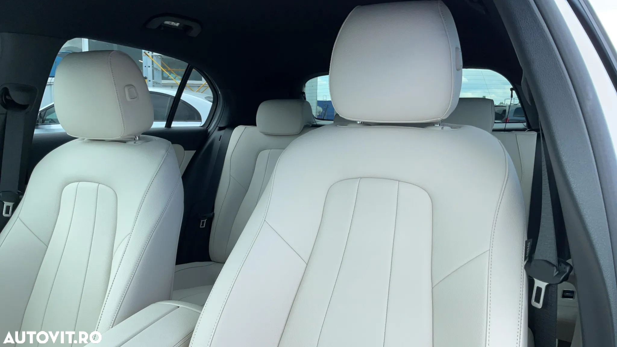 Mercedes-Benz A 220 4MATIC MHEV 8G-DCT - 11
