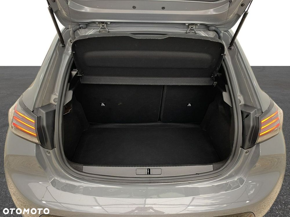 Peugeot 208 - 12
