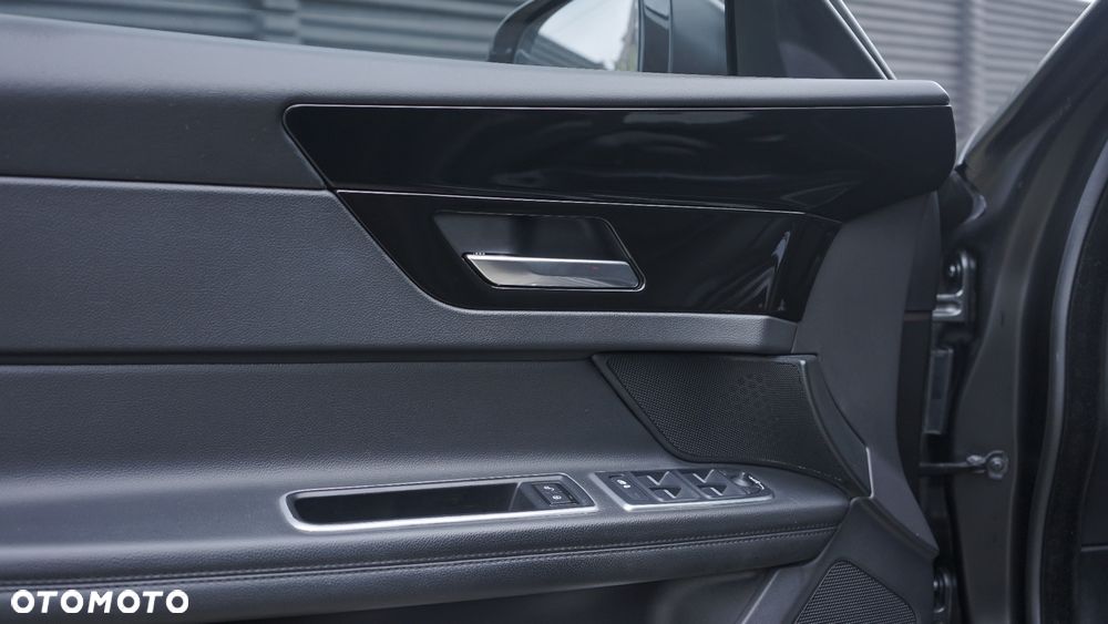 Jaguar XF 2.0 i4D Prestige - 13