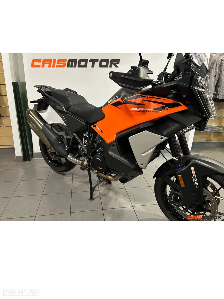 KTM 1390 Super Adventure S Evo - 3