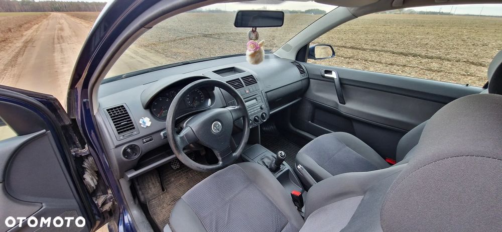 Volkswagen Polo - 8