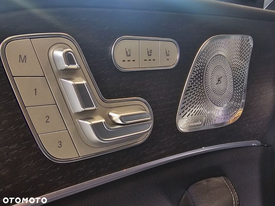 Mercedes-Benz GLS - 13