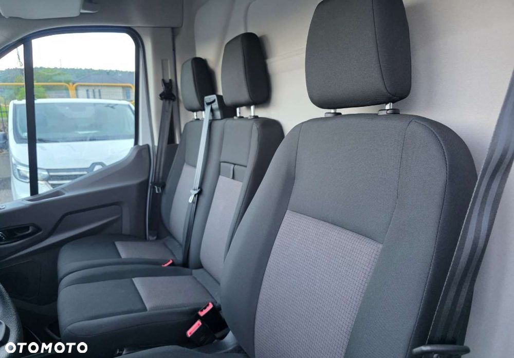 Ford Transit - 9