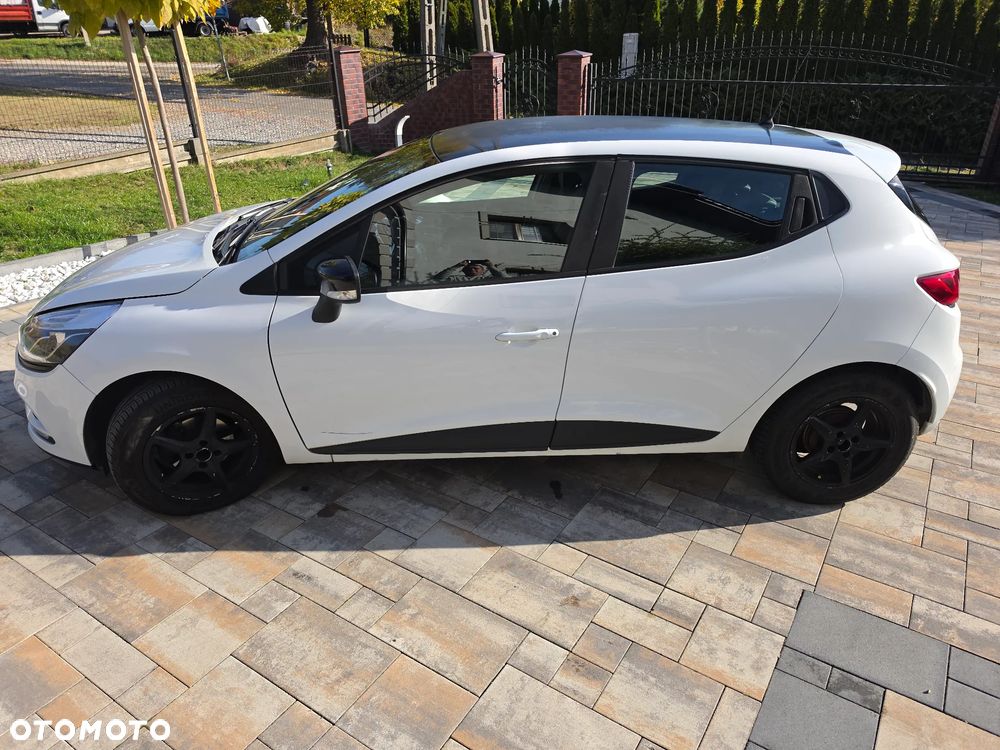 Renault Clio - 12
