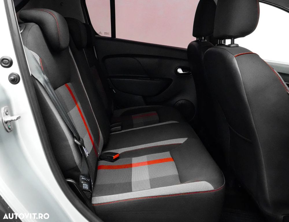 Dacia Sandero Stepway TCe 90 (S&S) Celebration - 17