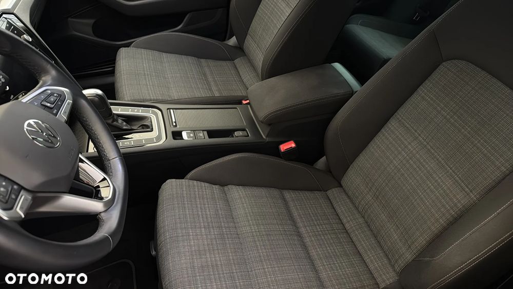 Volkswagen Passat 1.5 TSI EVO Business DSG - 25