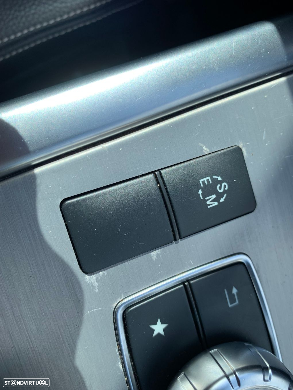 Mercedes-Benz E 220 BlueTEC Avantgarde Auto. - 52