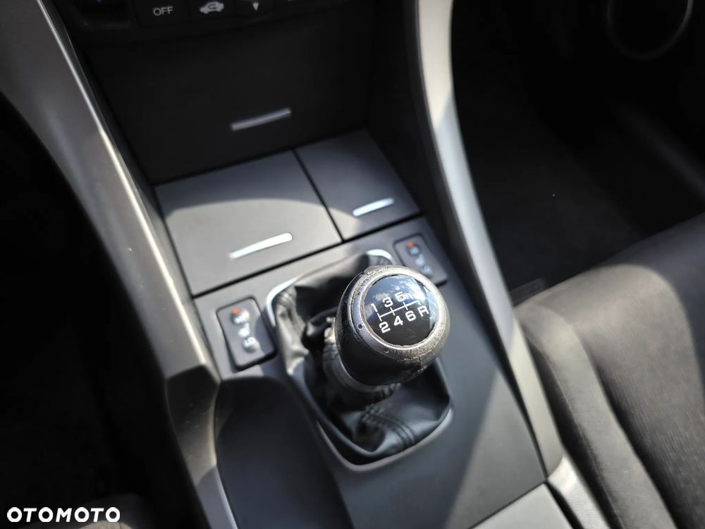 Honda Accord 2.0 Elegance Advantage - 29