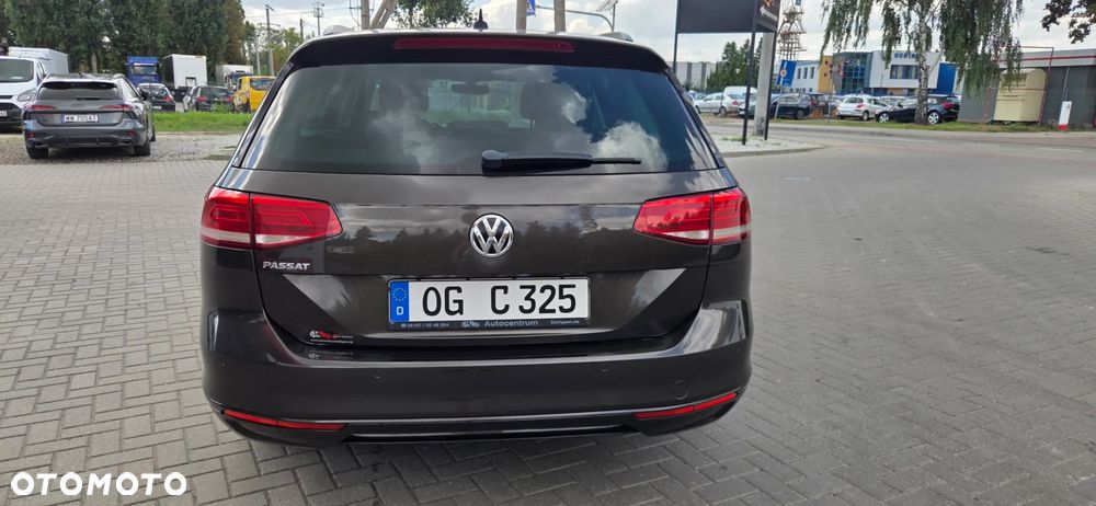 Volkswagen Passat Variant 2.0 TDI BMT Highline - 12