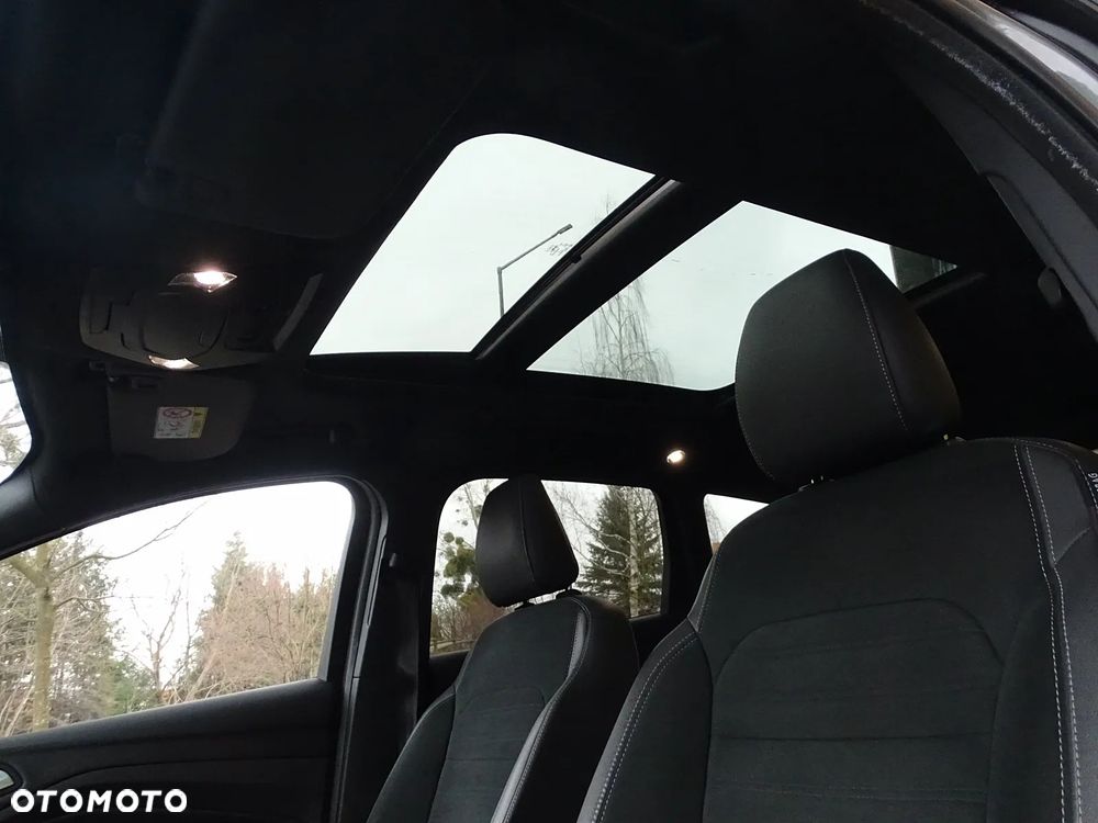 Ford Kuga 2.0 TDCi 4x4 ST-Line - 28