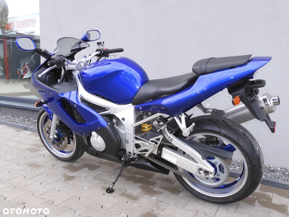 Yamaha R6 - 19