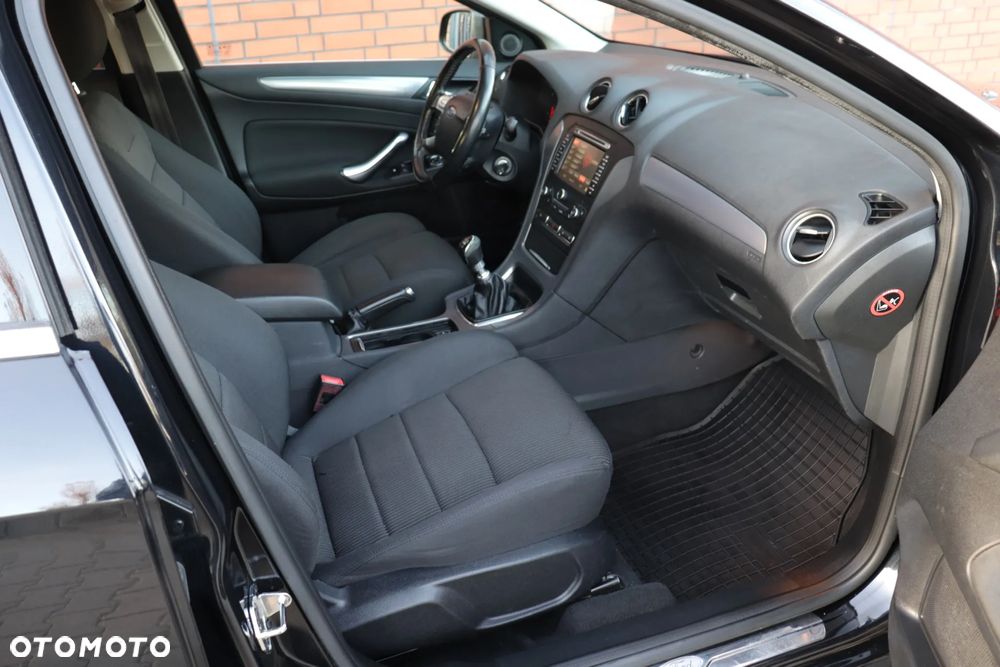 Ford Mondeo 2.0 TDCi Titanium - 30