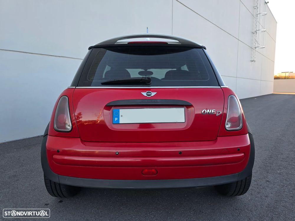 MINI 3 Portas One D - 11