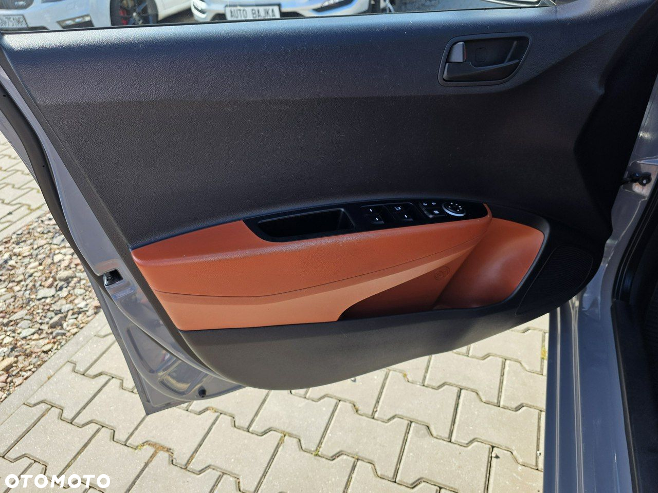 Hyundai i10 1.0 EDITION 30+ - 15