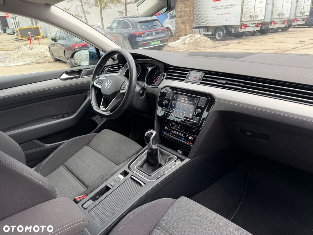 Volkswagen Passat 1.5 TSI EVO Business - 38