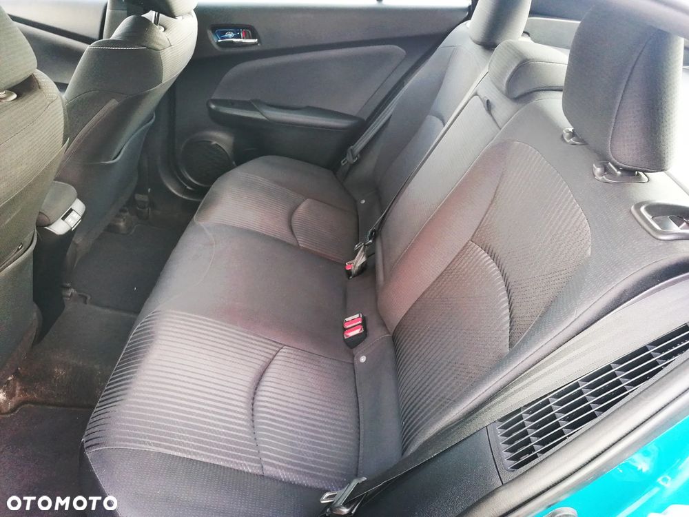 Toyota Prius (Hybrid) Comfort - 17