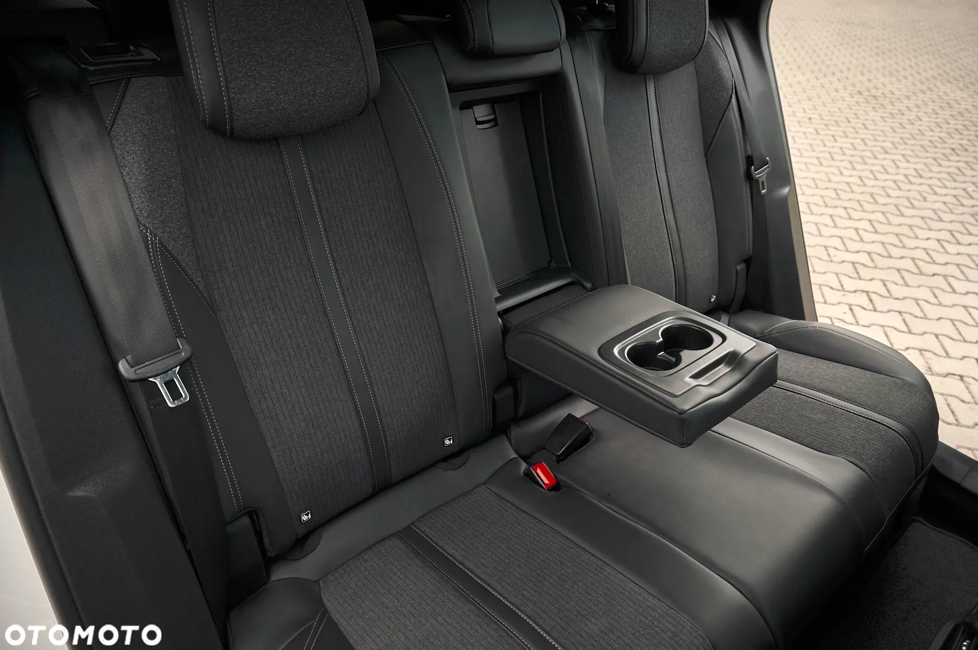 Peugeot 3008 BlueHDi 130 Stop & Start Allure - 25