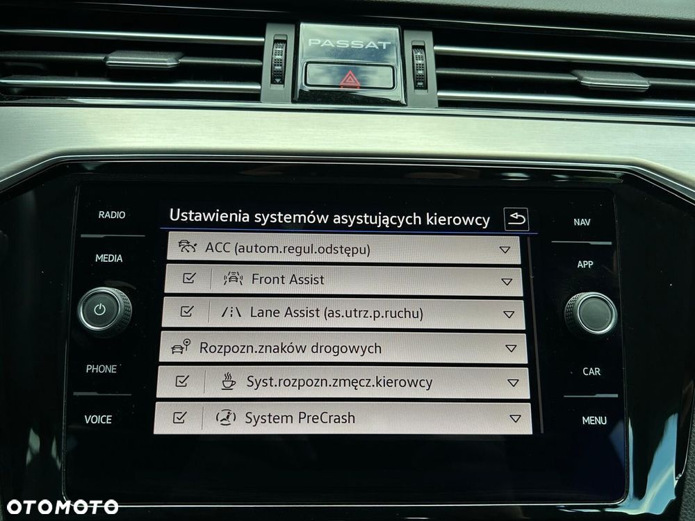 Volkswagen Passat 1.5 TSI EVO Elegance DSG - 31