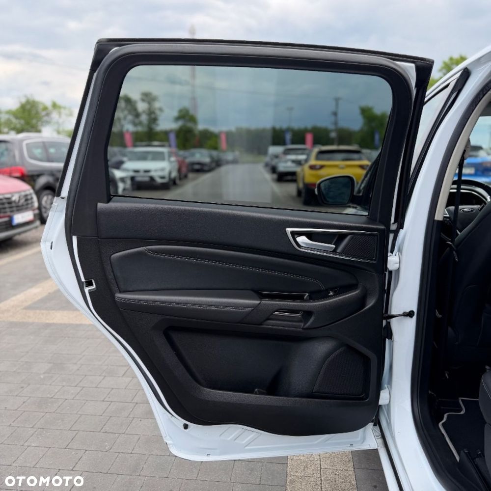 Ford S-Max - 19