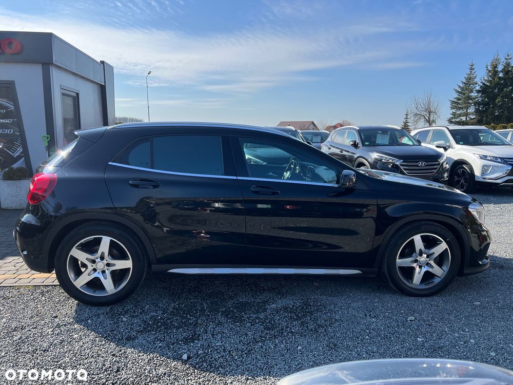 Mercedes-Benz GLA 200 AMG Line - 6