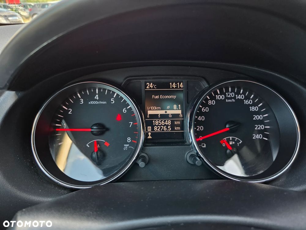 Nissan Qashqai 1.6 360 - 29