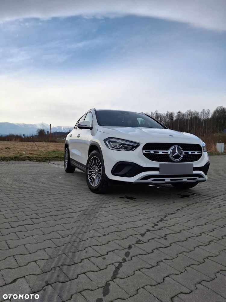 Mercedes-Benz GLA 200 Business Edition - 1