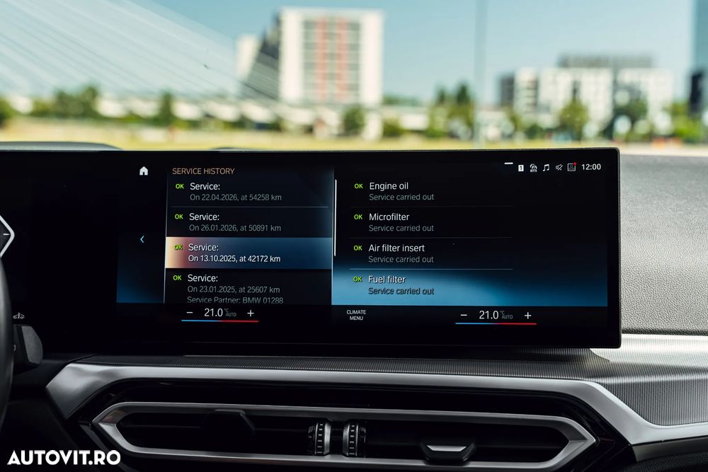 BMW Seria 3 320d xDrive AT MHEV - 36