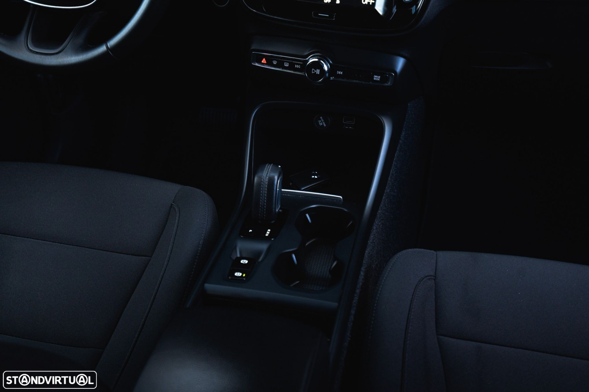 Volvo XC 40 - 46