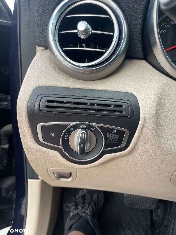 Mercedes-Benz GLC 300 4Matic 9G-TRONIC AMG Line - 31