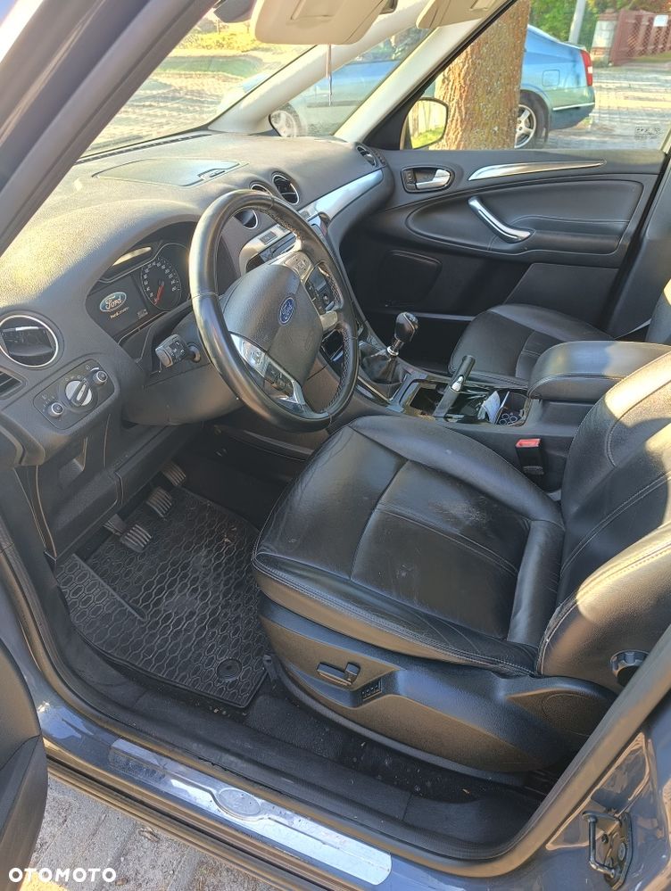 Ford S-Max - 7