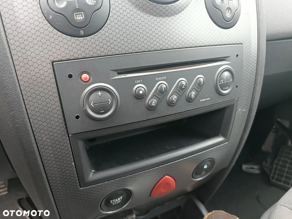 RENAULT MEGANE II 02-09 2003 r. radioodtwarzacz radioodbiornik radio  * - 2
