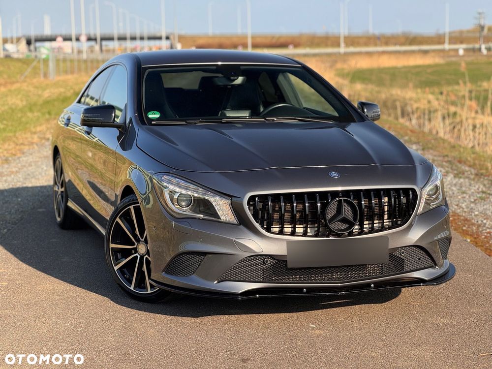 Mercedes-Benz CLA 200 7G-DCT Urban - 1