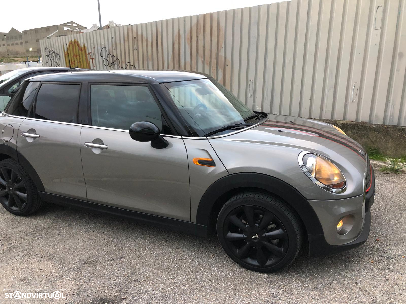MINI 5 Portas One D - 5