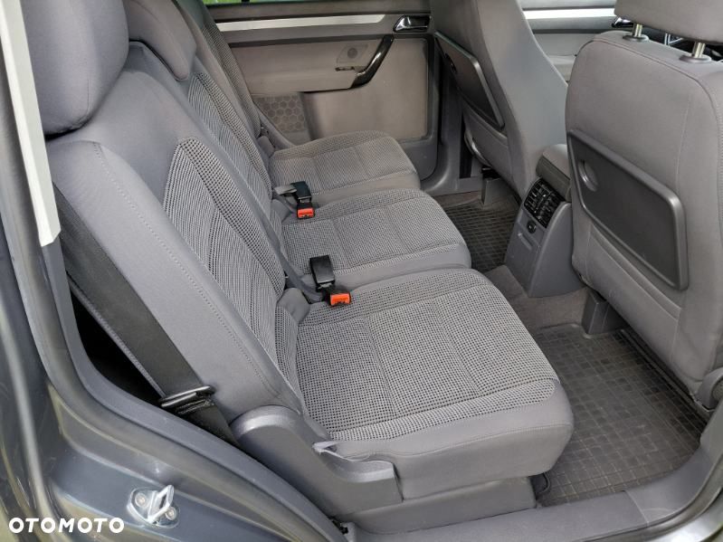 Volkswagen Touran 1.6 FSI Trendline Tiptr - 14
