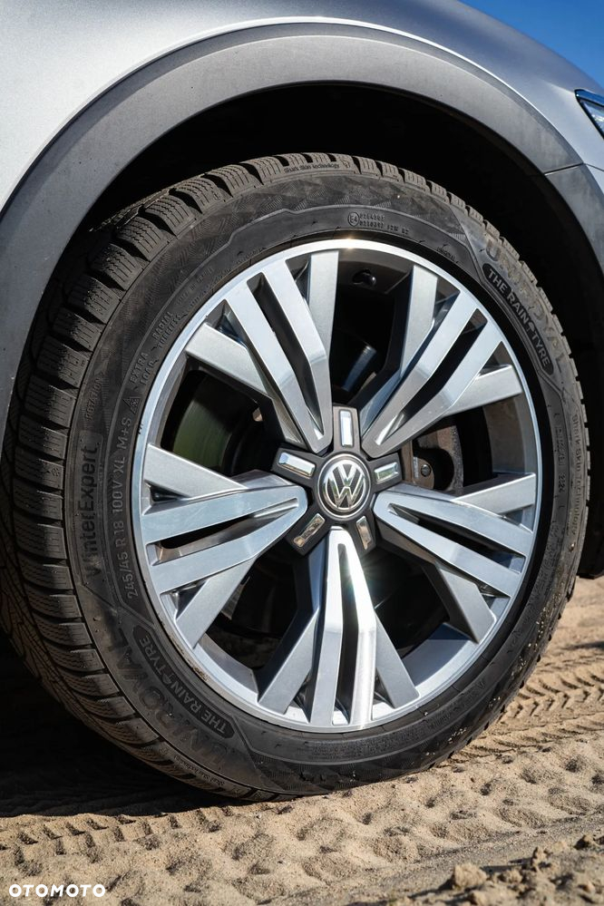 Volkswagen Passat 2.0 TDI Bi-Turbo BMT 4Mot Highline DSG - 19