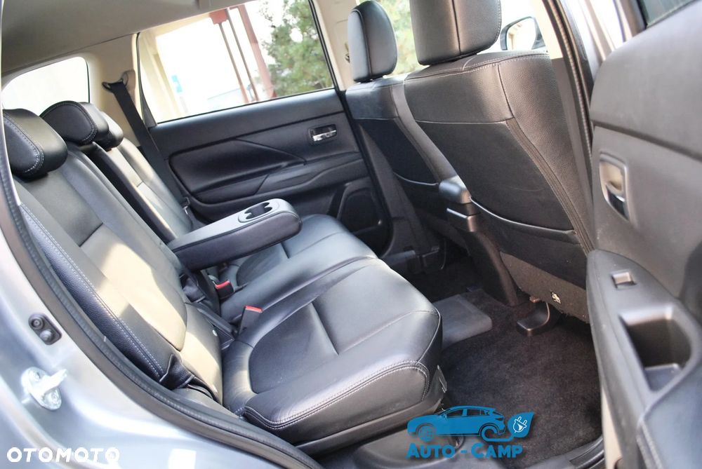 Volvo V40 D2 Summum - 27