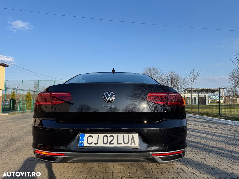 Volkswagen Passat - 6