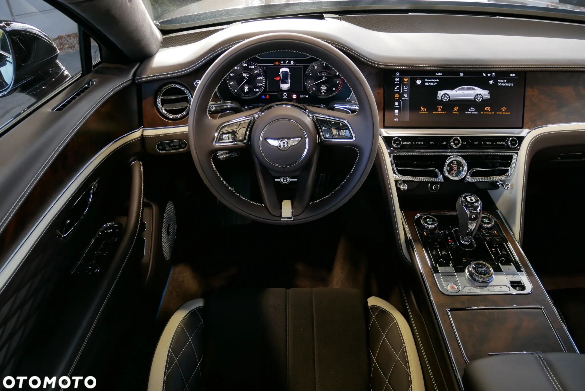 Bentley Flying Spur - 16