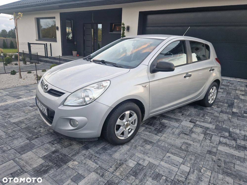 Hyundai I20