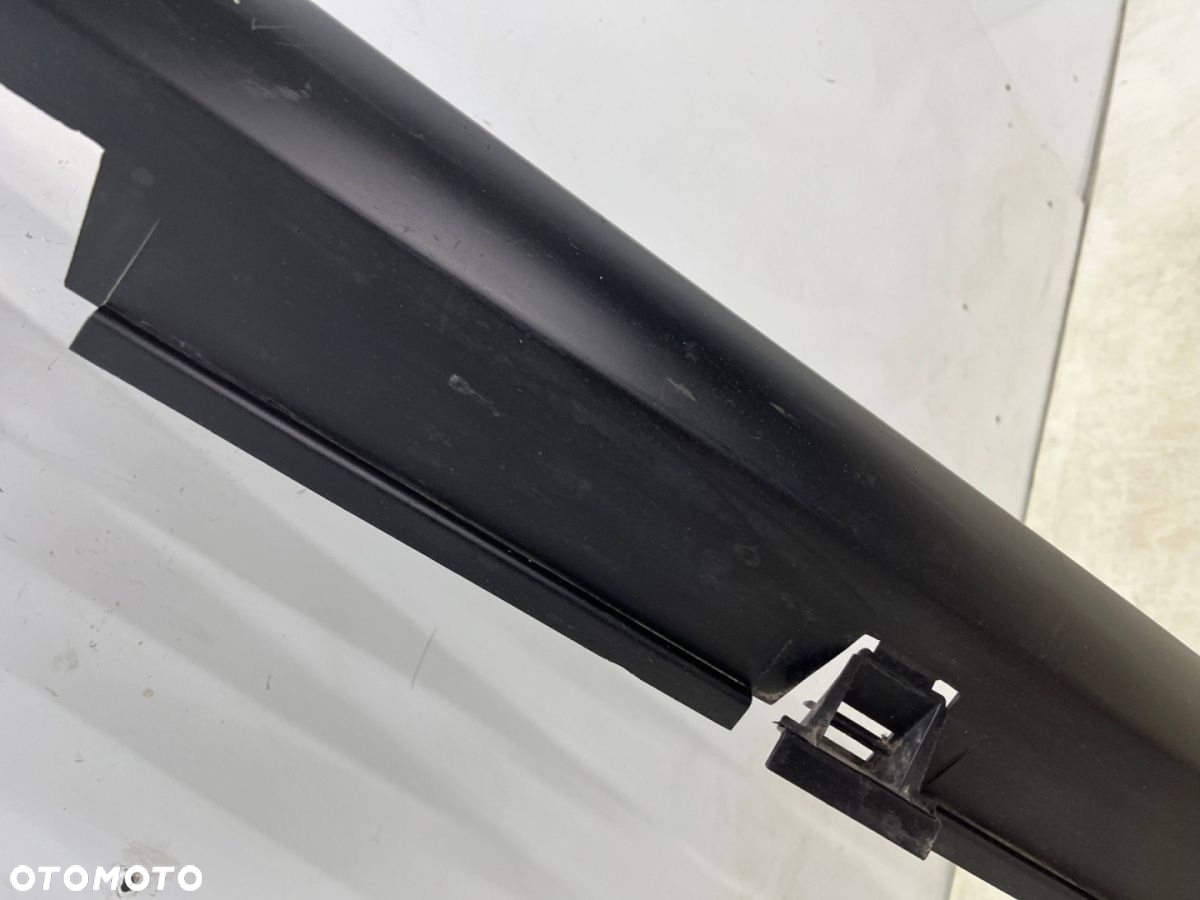 Nakładka progu Citroen C3 III 16-24r. prawa listwa progowa zewnętrzna próg 9813817380 - 12