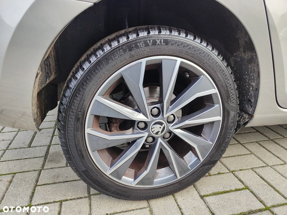 Skoda RAPID Spb 1.0 TSI Drive - 6