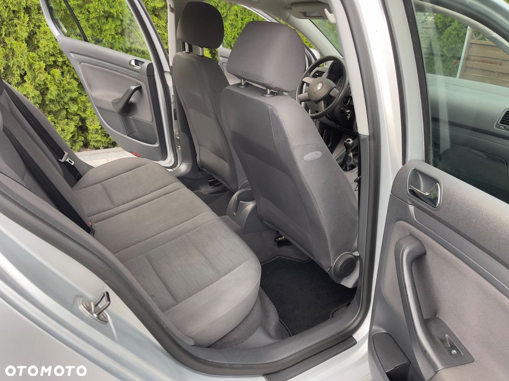 Volkswagen Golf - 13