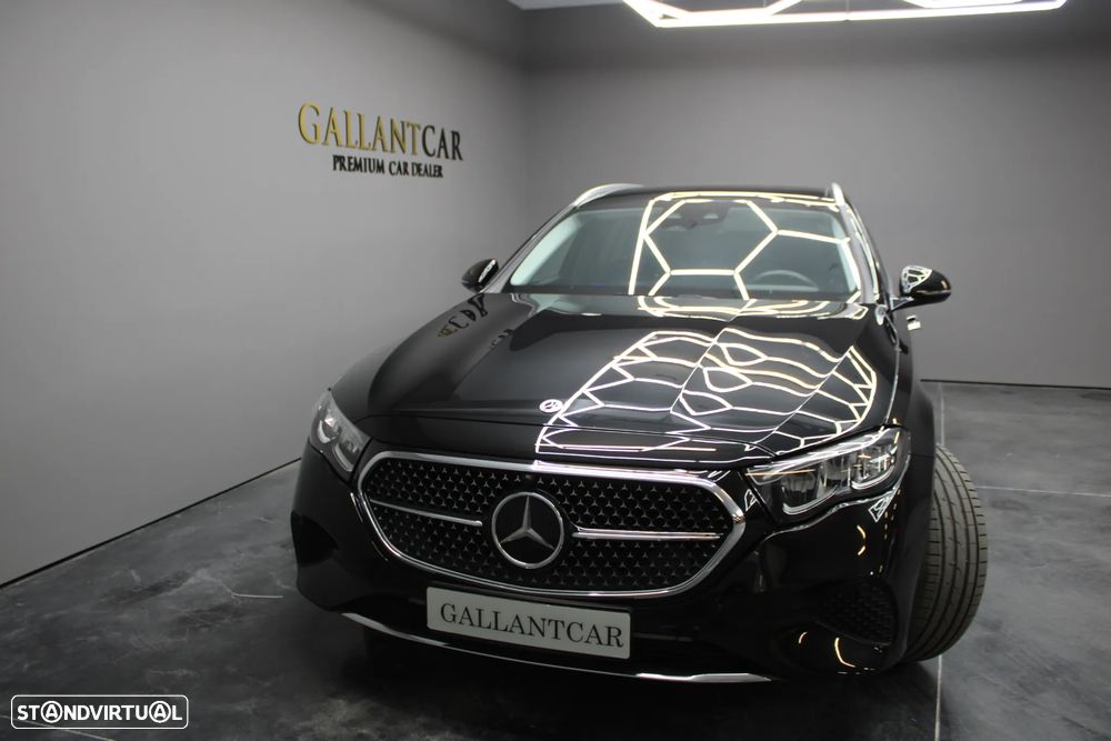 Mercedes-Benz E 300 T 9G-TRONIC - 1