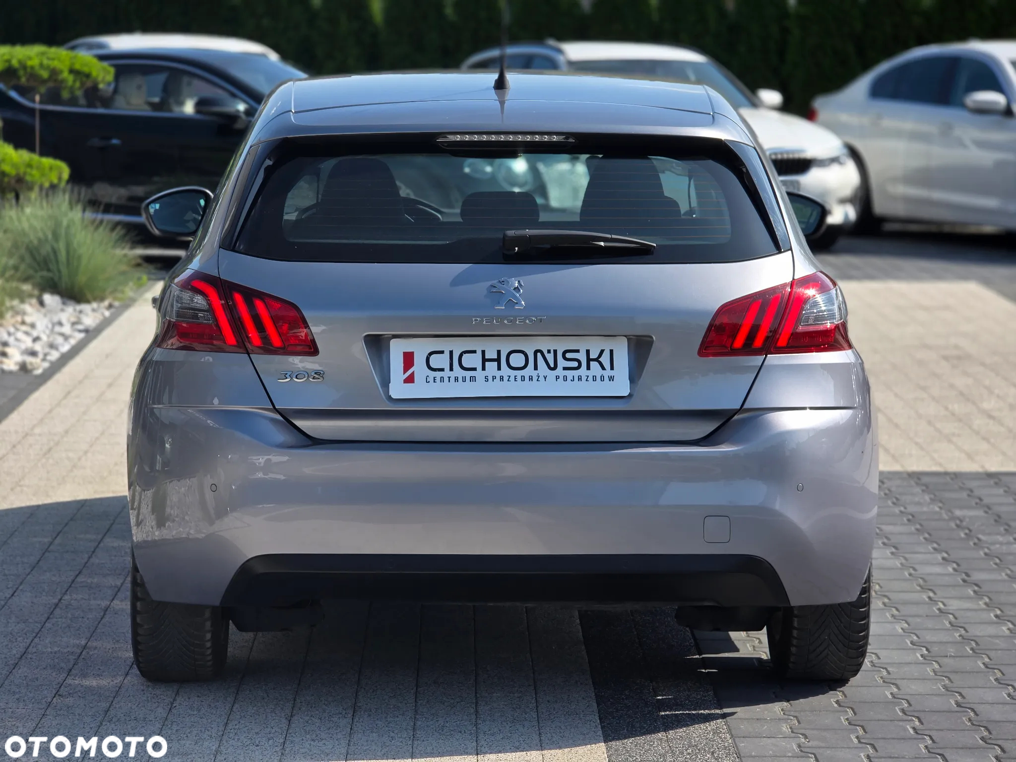 Peugeot 308 SW 1.5 BlueHDi Allure S&S - 26