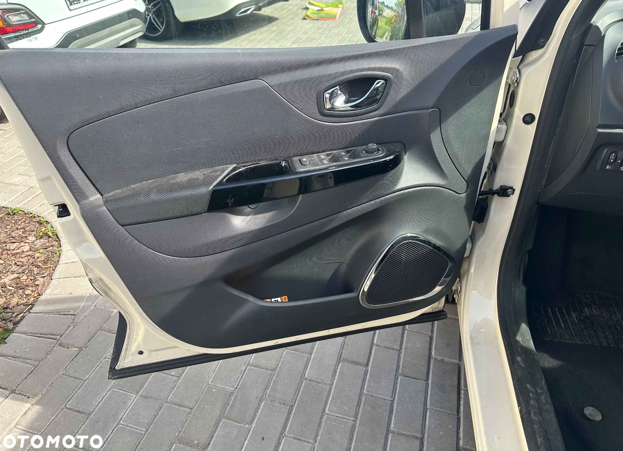 Renault Captur 1.2 Energy TCe Limited EDC - 25